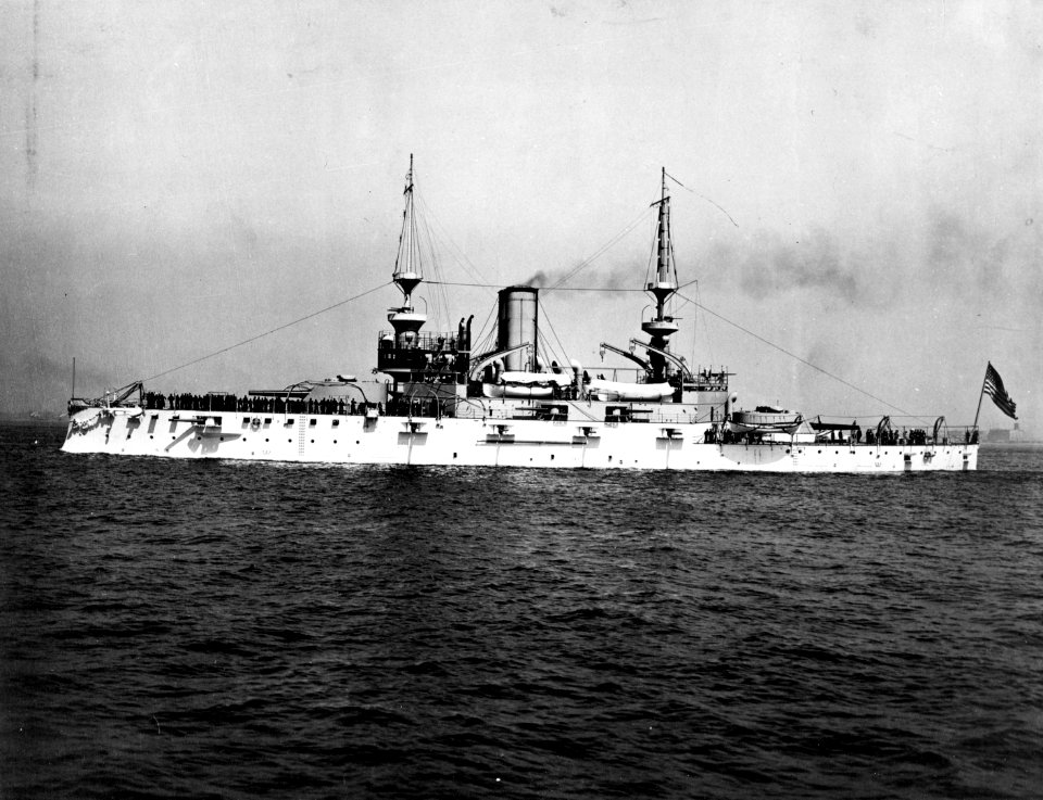 USS Alabama - NH 73784