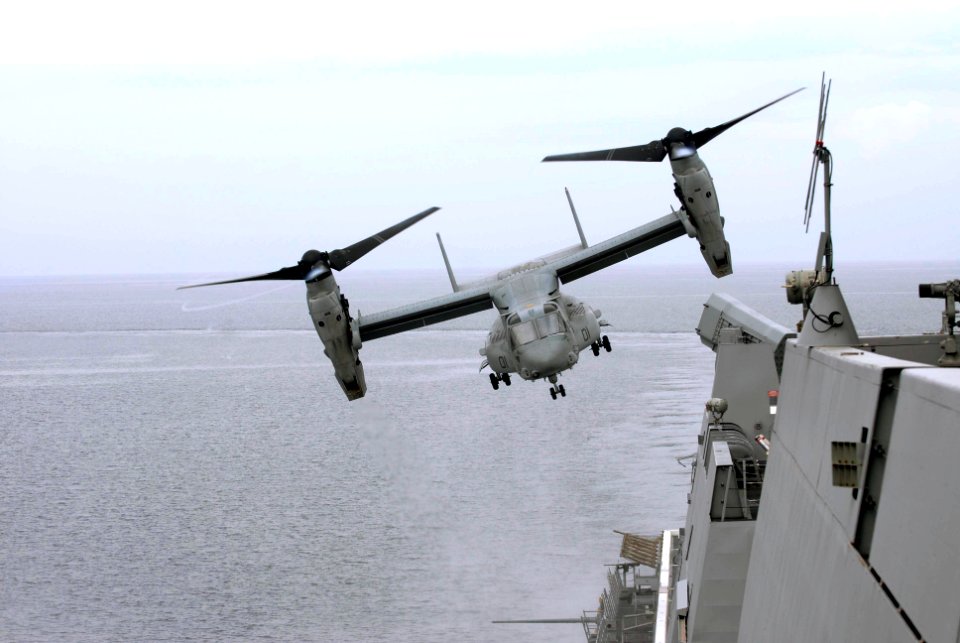 US Navy 100305-N-3358S-396 An MV-22B Osprey from the Golden Eagles of Marine Medium Tiltrotor Squadron (VMM) 162 takes off from the amphibious transport dock ship USS Mesa Verde (LPD 19)