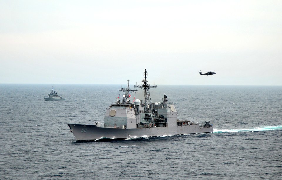 US Navy 100308-N-8822R-067 The guided-missile cruiser USS Bunker Hill (CG 52) and the Argentine navy Espora-class frigate ARA Gomez Roca (P 46) perform tactical maneuvering exercises