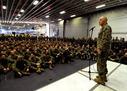 US Navy 100310-N-5961C-008 Lt. Gen. D.J. Hejlik speaks with Marines