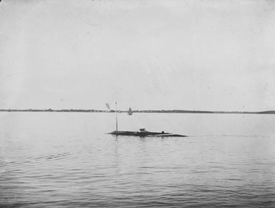 USS Adder - NH 57720