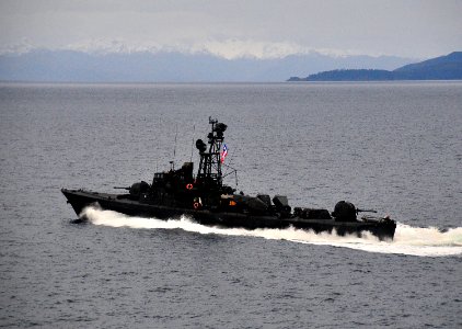 US Navy 100315-N-4774B-364 A Chilean navy Sa'ar 4-class fast-attack craft performs tactical maneuvering exercises in the Strait Of Magellan