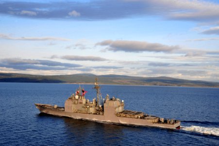 US Navy 100315-N-2953W-011 The guided-missile cruiser USS Bunker Hill (CG 52) transits the Strait of Magellan on her way to the Pacific Ocean