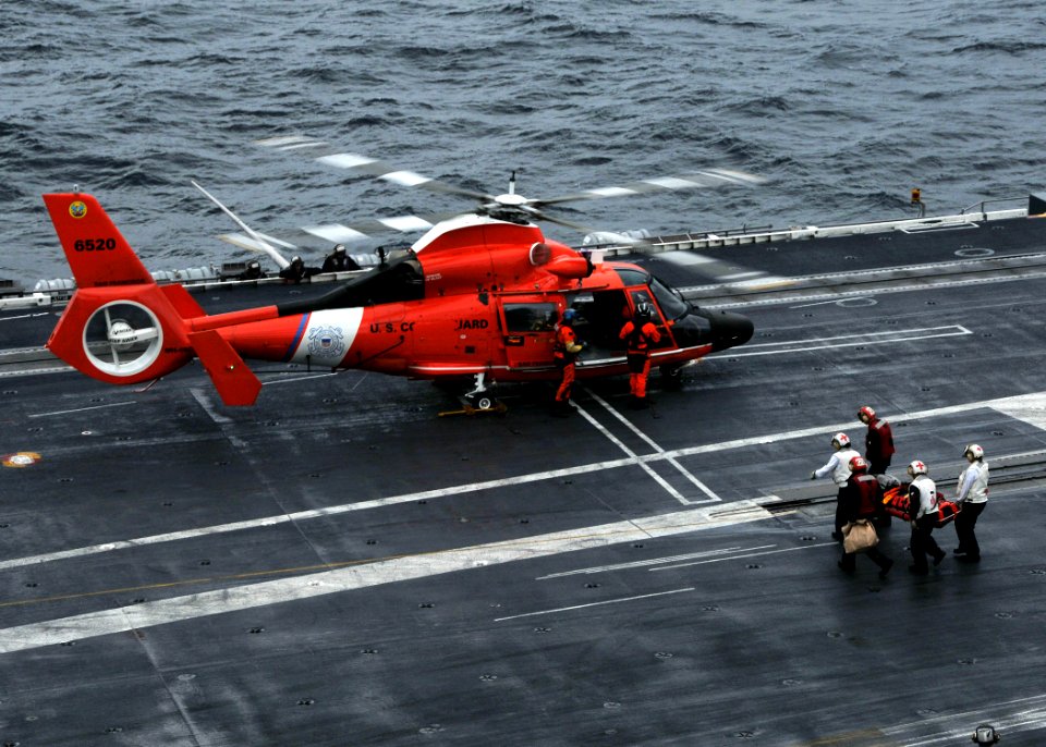 USS Abraham Lincoln DVIDS136923