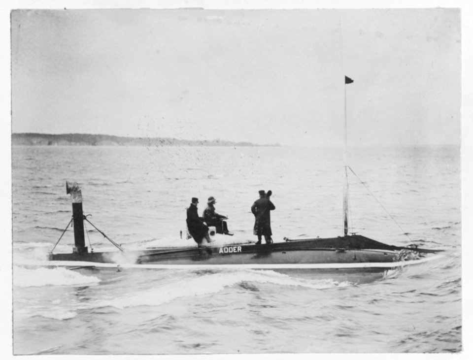 USS Adder - NH 57719