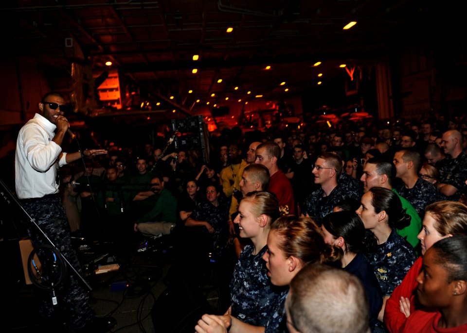 USS Abraham Lincoln DVIDS337937