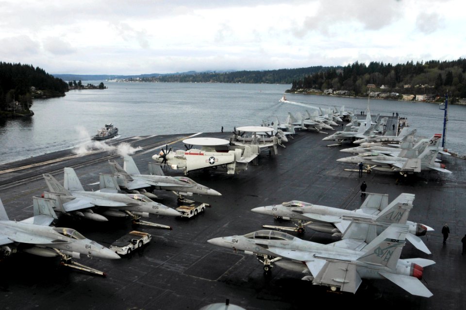 US Navy 100321-N-3038W-035 The aircraft carrier USS Nimitz (CVN 68) transits Puget Sound arriving at Naval Base Kitsap