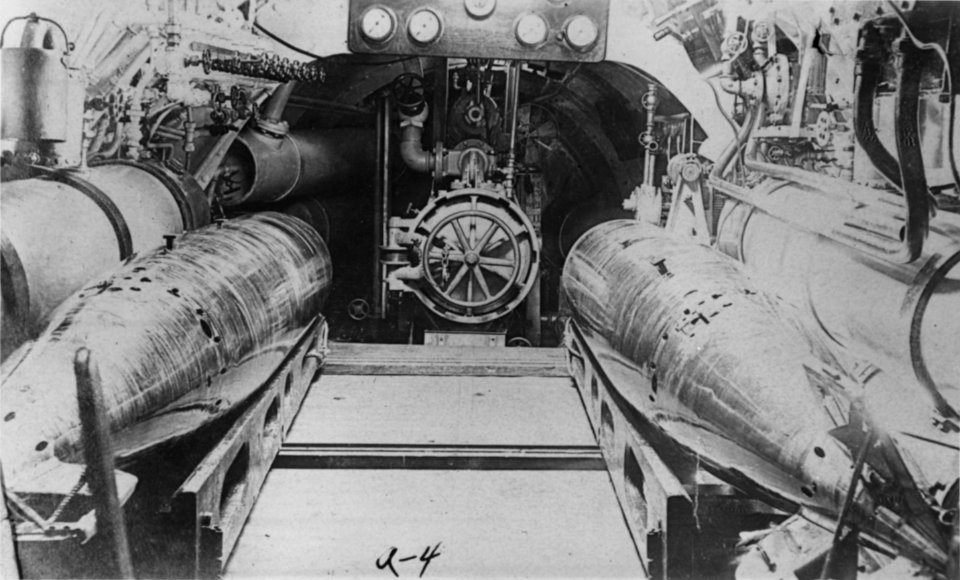 USS A-4 - NH 57729-A