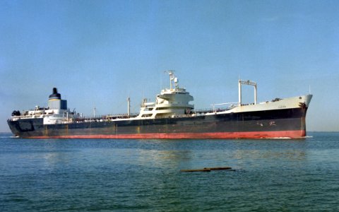 USNS Yukon (T-AOT-152) Hampton Roads 1985