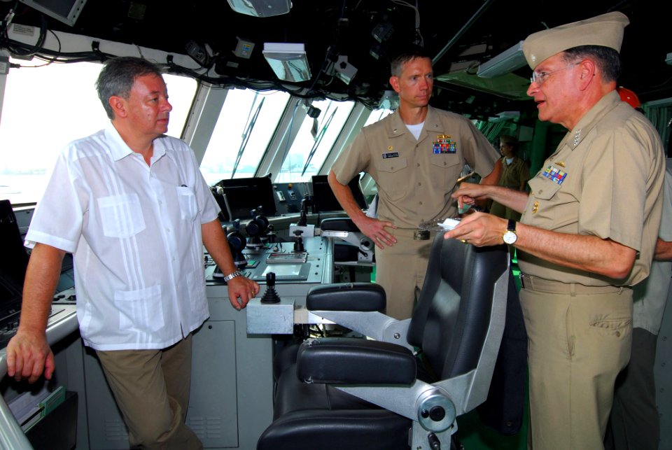 US Navy 100320-N-7058E-100 Adm. Guillermo Barrera talks about the bridge design of USS Freedom (LCS 1) with Colombian Defense Minister Gabriel Silva and Cmdr. Randy Garner