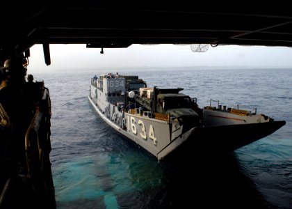 US Navy 100323-N-6692A-062 The amphibious dock landing ship USS Harpers Ferry (LSD 49) launches Landing Craft Utility (LCU) 1634 during amphibious operation photo