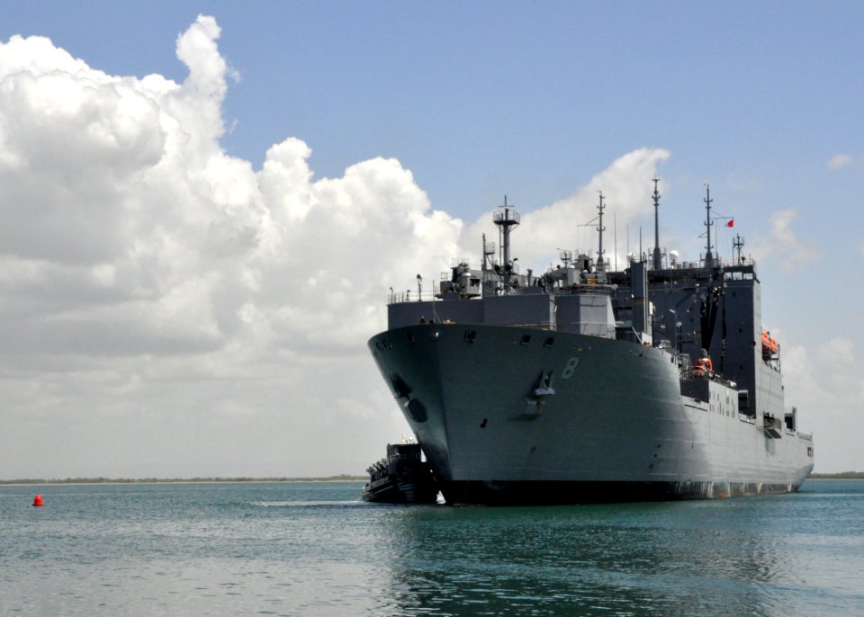 USNS Wally Schirra Pulls Into GTMO DVIDS288414