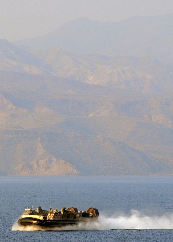 US Navy 100322-N-1082Z-018 Landing Craft Air Cushion (LCAC) 67 cruises toward the shore
