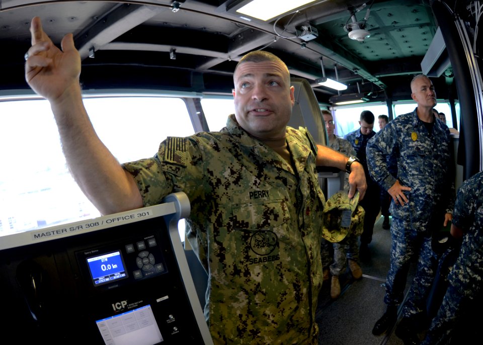 USNS Spearhead port call visit 150813-N-OX321-155