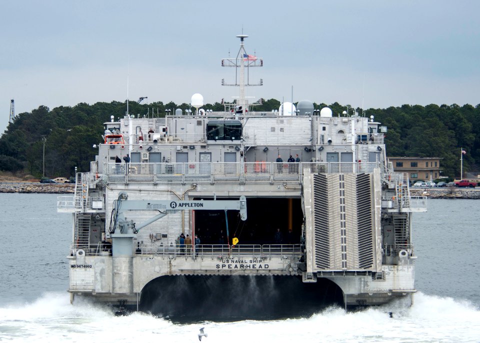 USNS Spearhead 140116-N-XQ474-075