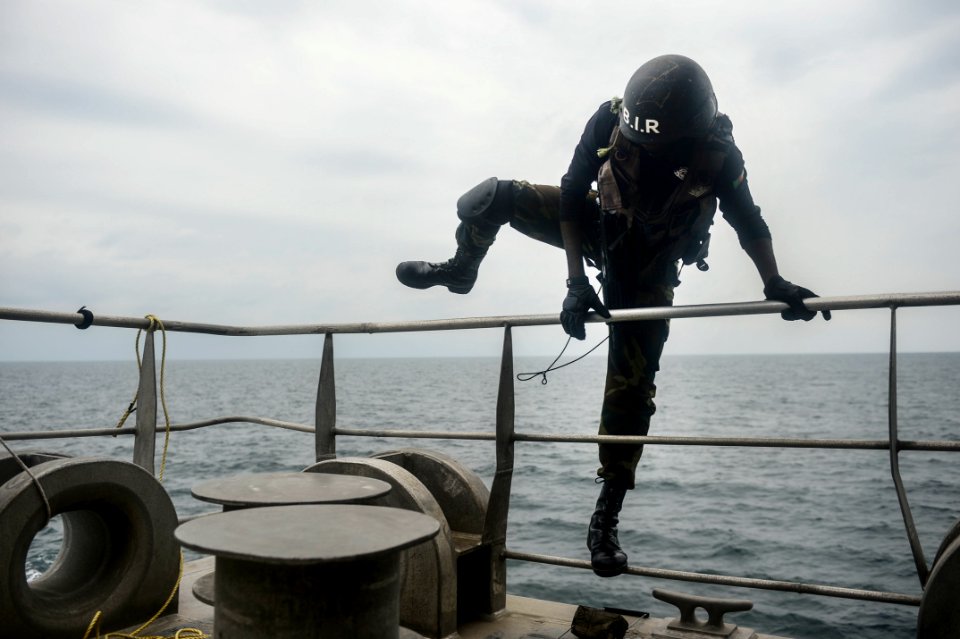 USNS Spearhead (JHSV-1) 150322-N-RB579-022