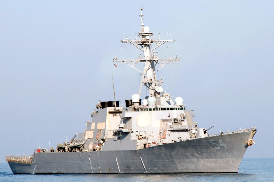 US Navy 100329-N-9123L-006 The guided-missile destroyer USS Curtis Wilbur (DDG 54) cruises the Pacific Ocean