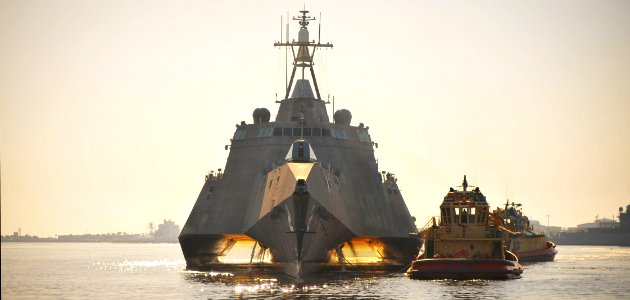 US Navy 100402-N-8590G-003 The Navy's newest littoral combat ship, USS Independence (LCS 2), approaches Naval Station Mayport for a port call