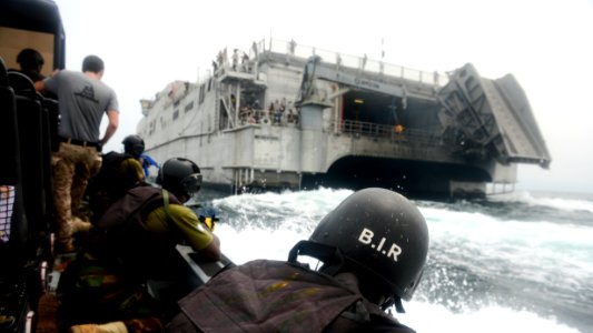 USNS Spearhead (JHSV-1) 150322-N-RB579-236
