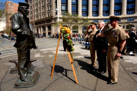 US Navy 100401-N-9818V-354 Chief of Naval Operations Adm. Gary Roughead, Secretary of the Navy (SECNAV) the Honorable Ray Mabus and Master Chief Petty Officer of the Navy (MCPON) Rick West participate in a wreath laying