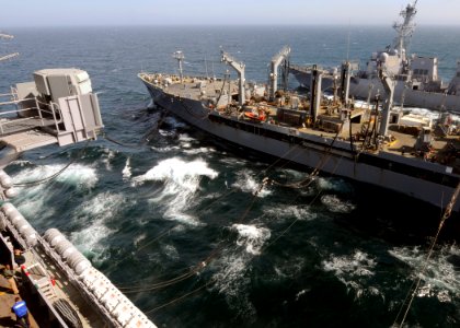 US Navy 100407-N-8913A-175 The Military Sealift Command fleet replenishment oiler USNS Big Horn (T-AO 198) pulls alongside the aircraft carrier USS George H.W. Bush (CVN 77)