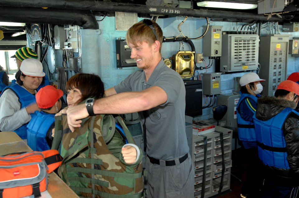 USNS Safeguard visits Onagawa, Japan 111122-N-ZI955-219