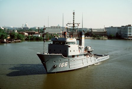 USNS Powhatan (T-ATF 166) port bow view