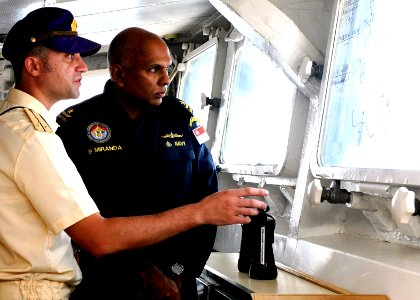 US Navy 100407-N-8959T-081 ingapore navy Rear Adm. Bernard Miranda tours the Russian navy Udaloy-class destroyer RFS Marshal Shaposhnikov (BPK 543)