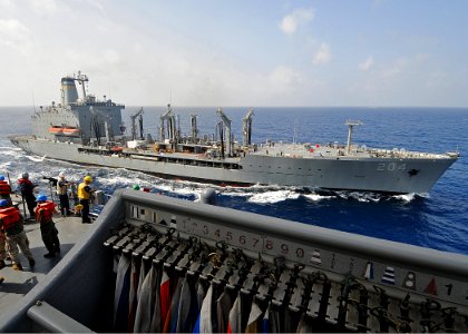 US Navy 100408-N-1082Z-037 The Military Sealift Command fleet replenishment oiler USNS Rappahannock (T-AO 204)