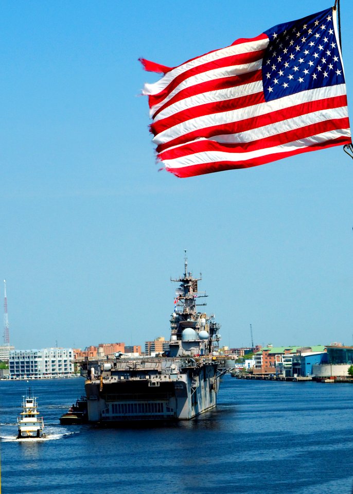 US Navy 100412-N-4649B-096 USS Bataan (LHD 5) approaches BAE Systems Norfolk Ship Repair facility to undergo a four-month planned maintenance availability