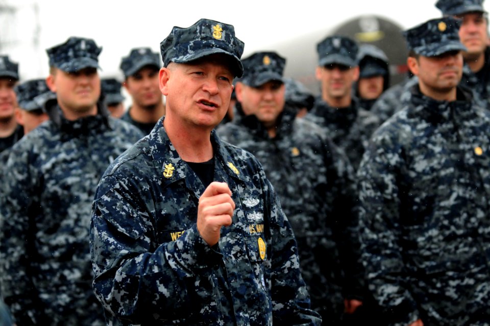 US Navy 100409-N-9818V-658 Master Chief Petty Officer of the Navy (MCPON) Rick West speaks to the crew of the Los Angeles-class attack submarine USS Toledo (SSN 769)