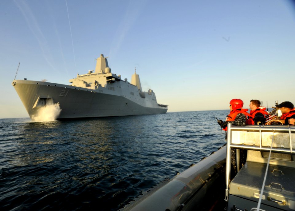 US Navy 100412-N-2147L-001 The amphibious transport dock ship USS New York (LPD 21) drops anchor of the coast of North Carolina before receiving amphibious assault vehicles assigned to the U.S. Marine 2nd Assault Amphibious Bat
