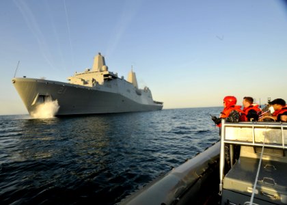 US Navy 100412-N-2147L-001 The amphibious transport dock ship USS New York (LPD 21) drops anchor of the coast of North Carolina before receiving amphibious assault vehicles assigned to the U.S. Marine 2nd Assault Amphibious Bat
