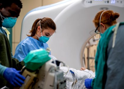USNS Mercy Sailors Treat Patient (49771102537)