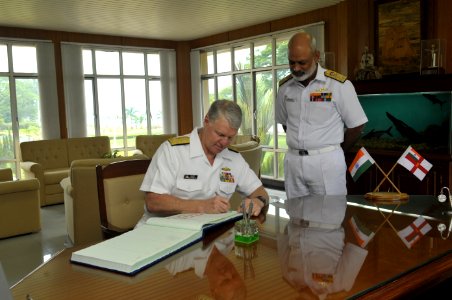 US Navy 100415-N-8273J-043 Chief of Naval Operations (CNO) Adm. Gary Roughead meets with Indian navy Vice Adm. K.N. Sushil