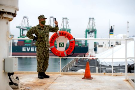 USNS Mercy Sailor Connects With Sister (49830154858)
