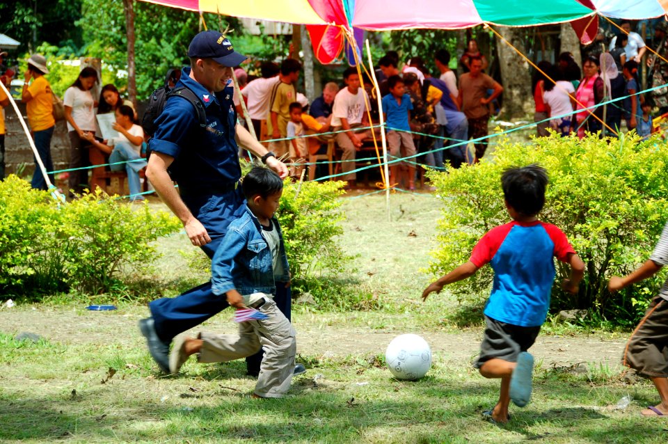 USNS Mercy serves in Philippines DVIDS95566