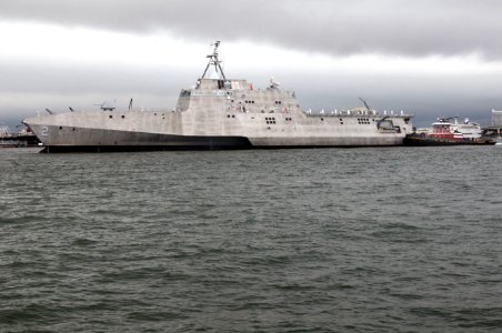 US Navy 100426-N-1522S-013 The littoral combat ship USS Independence (LCS 2) enters Port Everglades for the start of Fleet Week Port Everglades