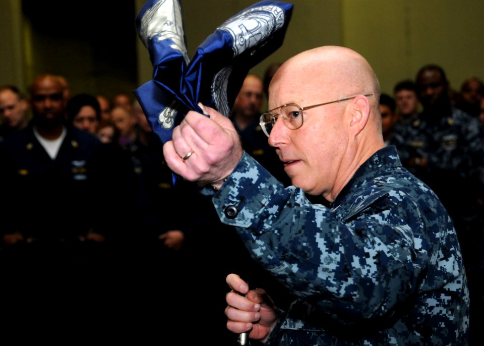 US Navy 100428-N-6509M-161 Capt. Chip Miller, commanding officer of the aircraft carrier USS George H.W. Bush (CVN 77),