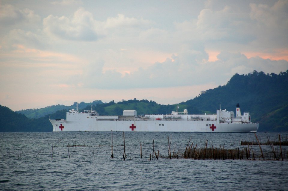 USNS Mercy participates in Philippines humanitarian mission DVIDS96313