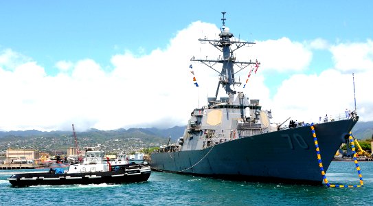 US Navy 100423-N-3666S-030 USS Hopper (DDG 70) makes its way pier side at Joint Base Pearl Harbor-Hickam after returning from a seven-month deployment