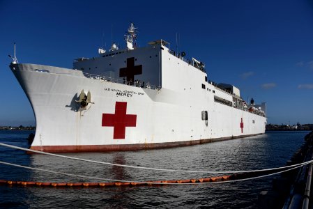 USNS Mercy Arrives in San Diego 200515-N-ZQ216-1285 (49913576362)
