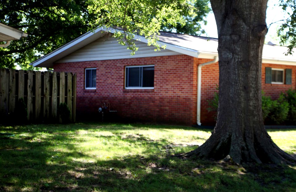 US Navy 100501-N-6046S-004 A home in family housing on board Naval Support Activity Mid-South, displays a water line left by major flooding after heavy rains breeched nearby protective levees