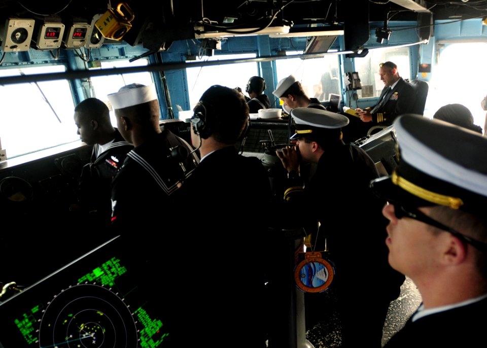 US Navy 100507-N-9301W-225 Sailors on the bridge of USS Klakring (FFG 42) navigate the ship into the harbor for a port visit to Montevideo, Uruguay