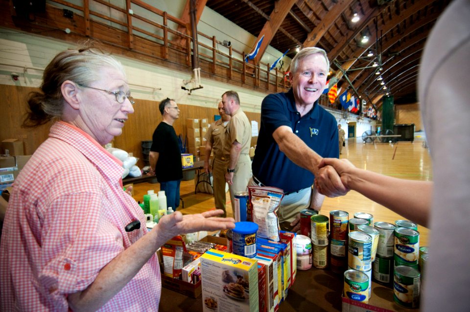 US Navy 100507-N-5319A-019 Secretary of the Navy (SECNAV) Ray Mabus meets with Fleet and Family Support Center staff during a tour of areas of Naval Support Activity-Mid South that were damaged by flooding