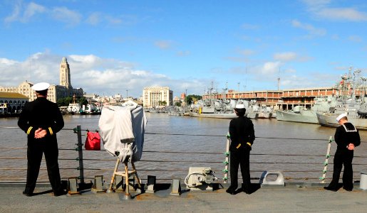 US Navy 100507-N-9301W-351 Sailors man the rails as USS Klakring (FFG 42) pulls into port in Montevideo, Uruguay