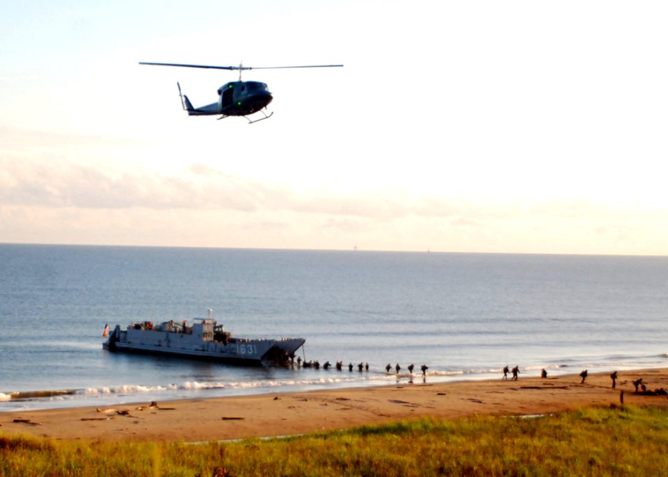 US Navy 100507-N-8539M-035 U.S. Marines and Bruneian Landing Force soldiers and U.S. Marines disembark a landing craft unit