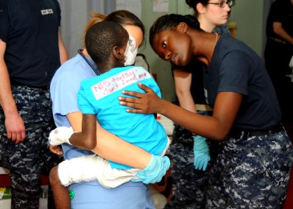 USNS Comfort sailors help Haitians DVIDS253761 photo