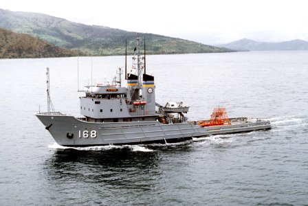 USNS Catawba (T-ATF 168) underway