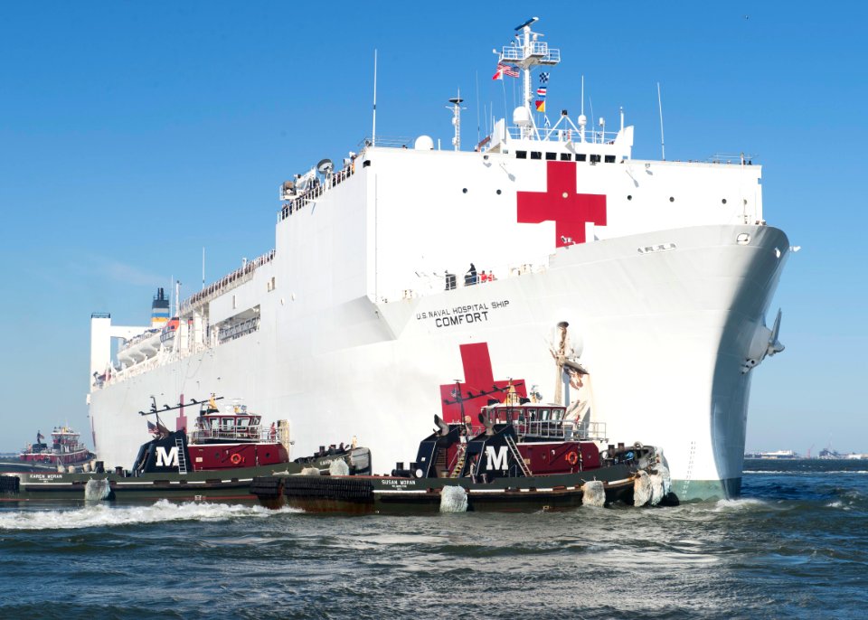 USNS Comfort gets underway. (16815414017)